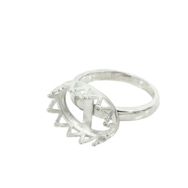 Jeweler Ring Peg Setting Gallery Style Oval Bezel - example 2