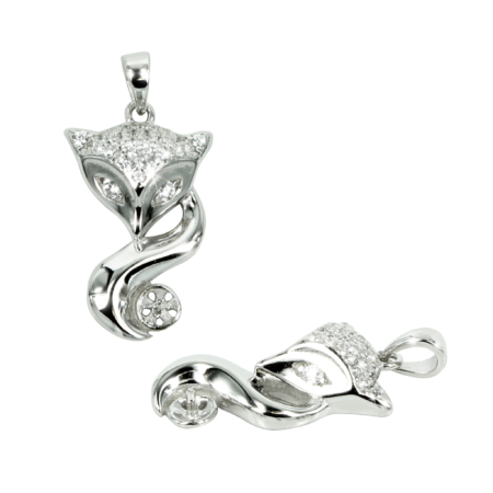 Fox Pendant in Sterling Silver with Cup & Peg Setting